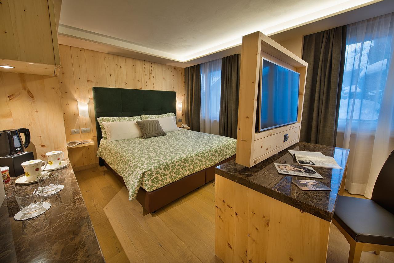 Hotel St. Michael Livigno Exterior foto