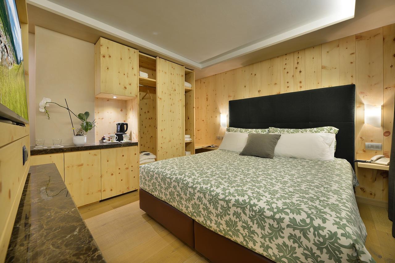 Hotel St. Michael Livigno Zimmer foto