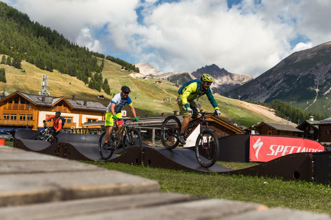 Hotel St. Michael Livigno Exterior foto